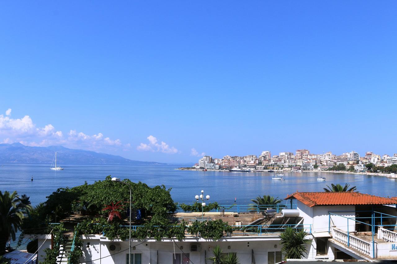 Robin Sea View Apartment Sarandë エクステリア 写真