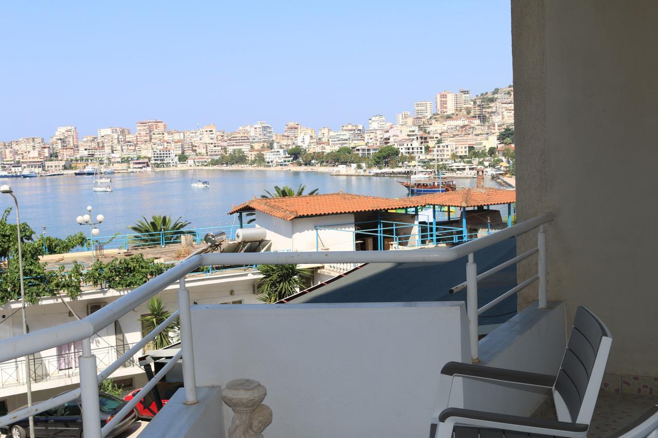 Robin Sea View Apartment Sarandë エクステリア 写真